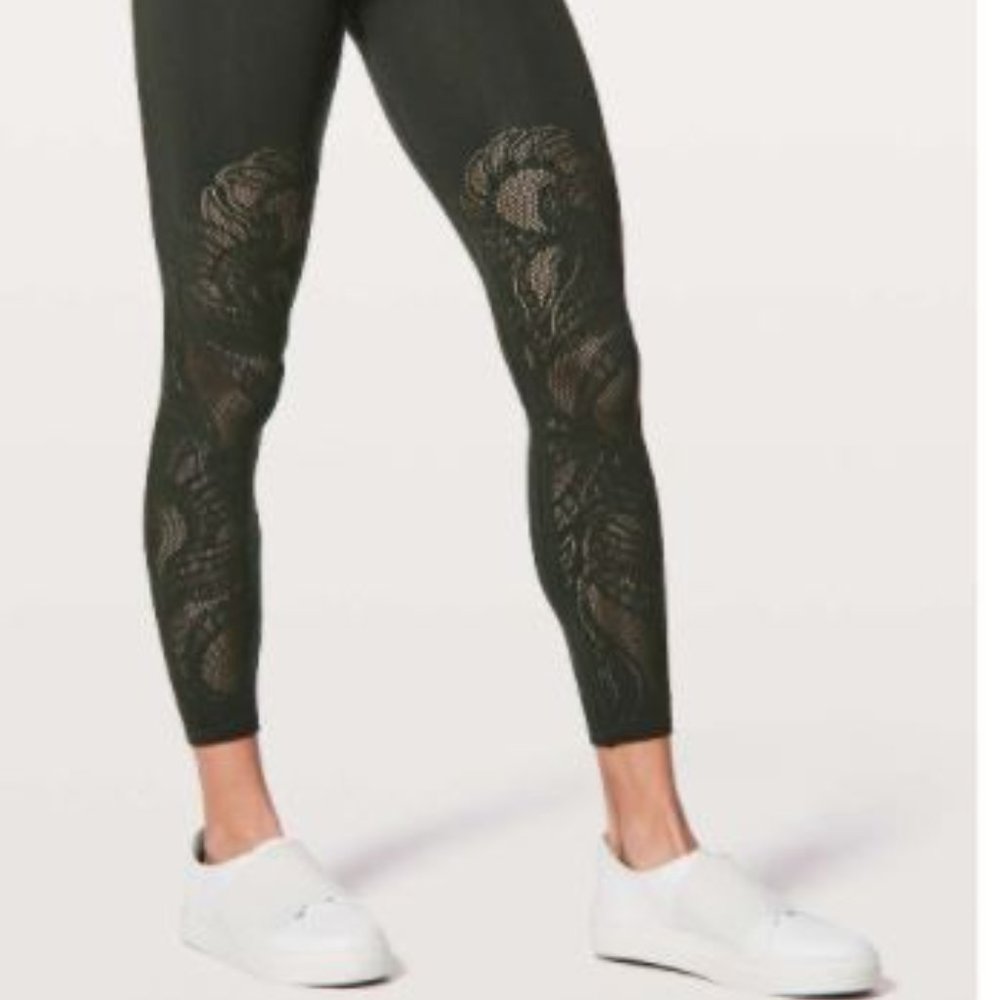 Lululemon Reveal Tight Lattice Paisley- Evergreen